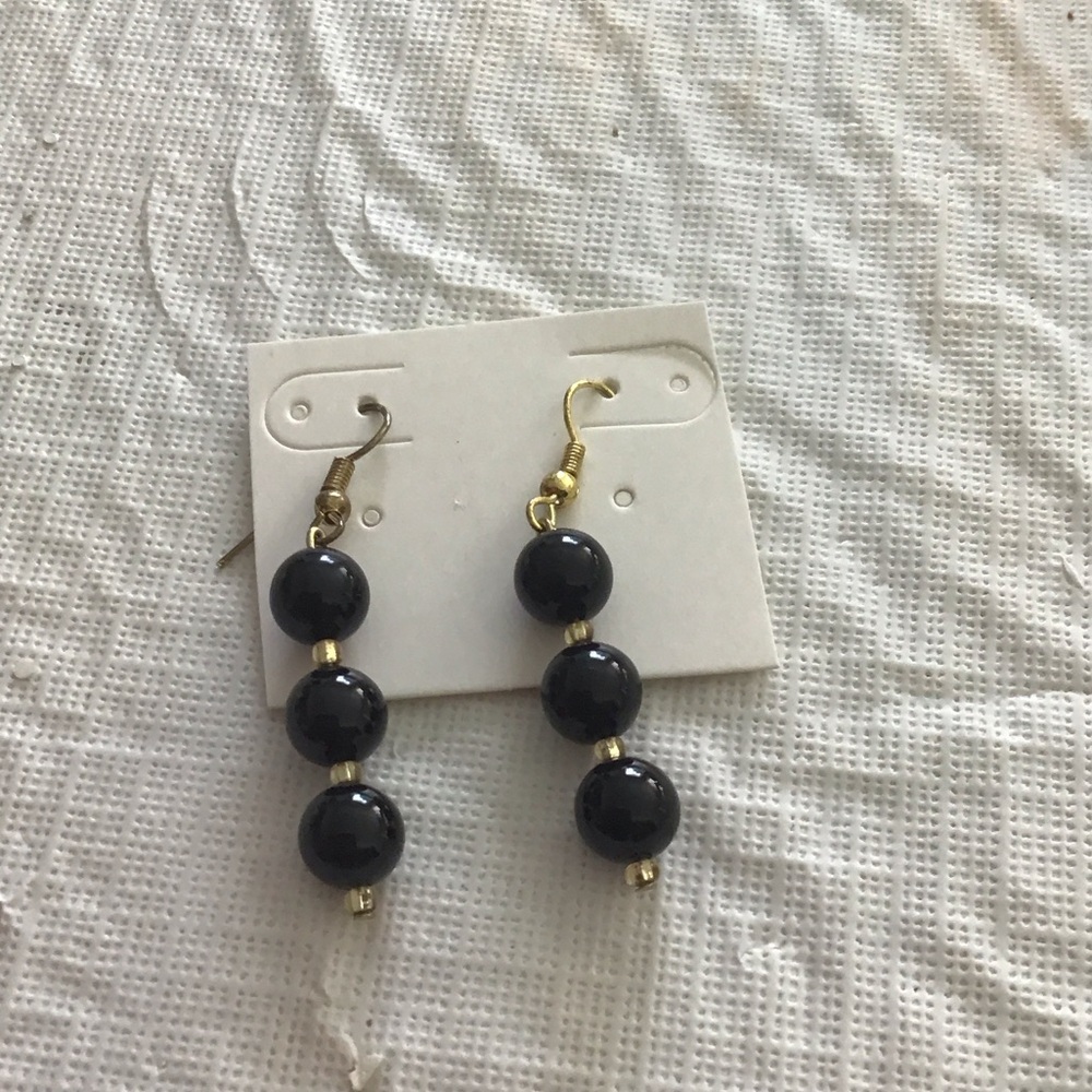 Onyx Elegant Black and Gold Color Earrings